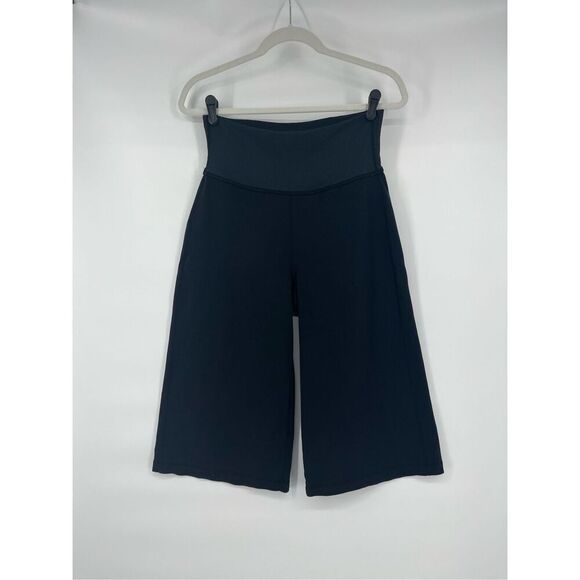 Lululemon High Ribbed Waist Wide Leg Cropped Black Pants Size 8 Athleisure Comfy - Picture 1 of 8